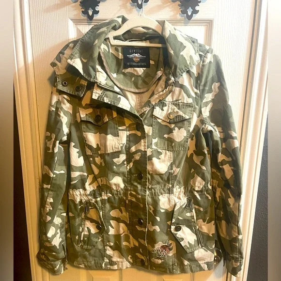 Camo and floral Harley Davidson jacket - Picture 1 of 6